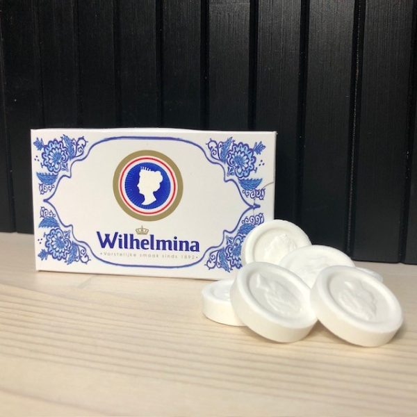 Wilhelmina Pepermunt in Delfts Blauw schuifdoosje – Typisch Nederlands Souvenir