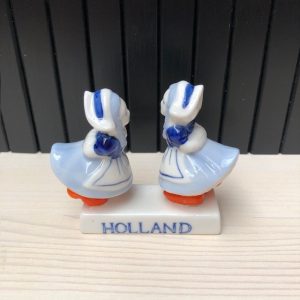 Kussend Paar Vrouw-Vrouw 8 cm